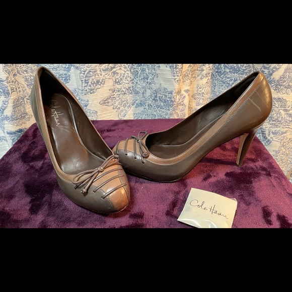 Cole Haan Gray/Taupe Leather/Suede 90mm Pumps (3.5 inch heel) - Size 8.5B - Picture 4 of 7